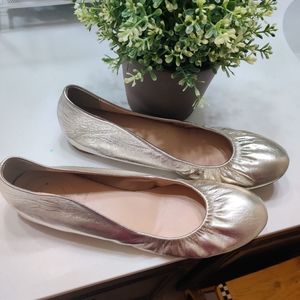 Ballet flats gold